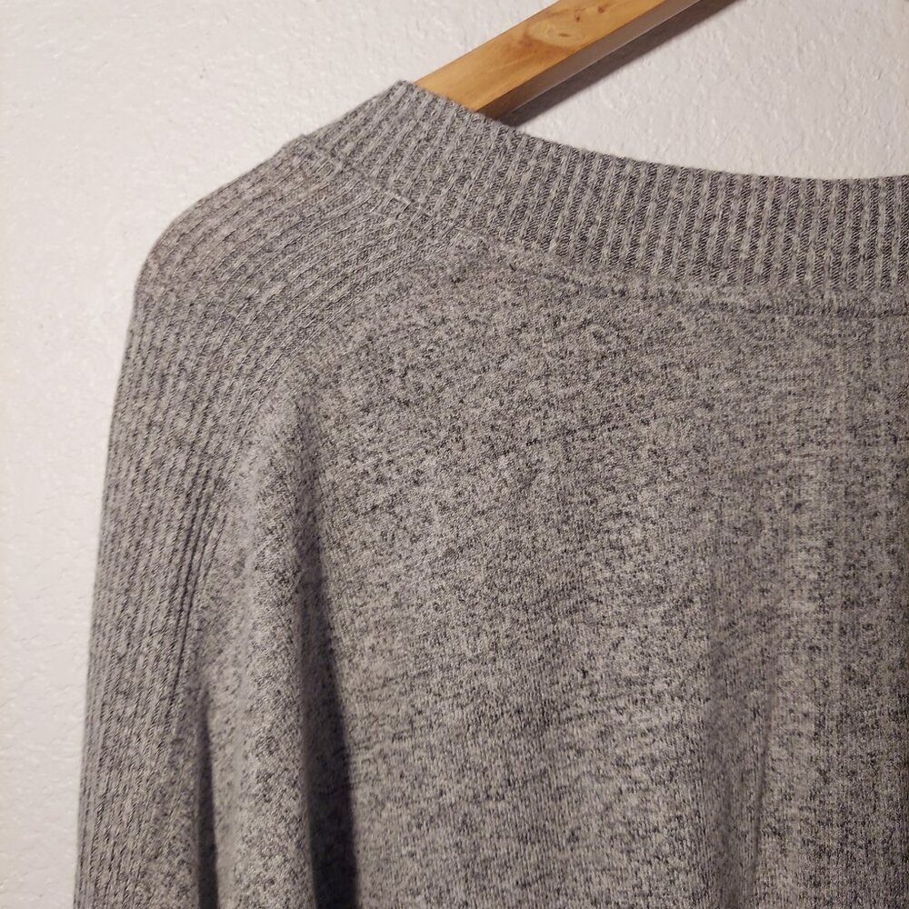 Buffalo David Bitton Gray V-Neck Sweater Soft Knit Pullover Classic Minimalist L - Picture 7 of 9